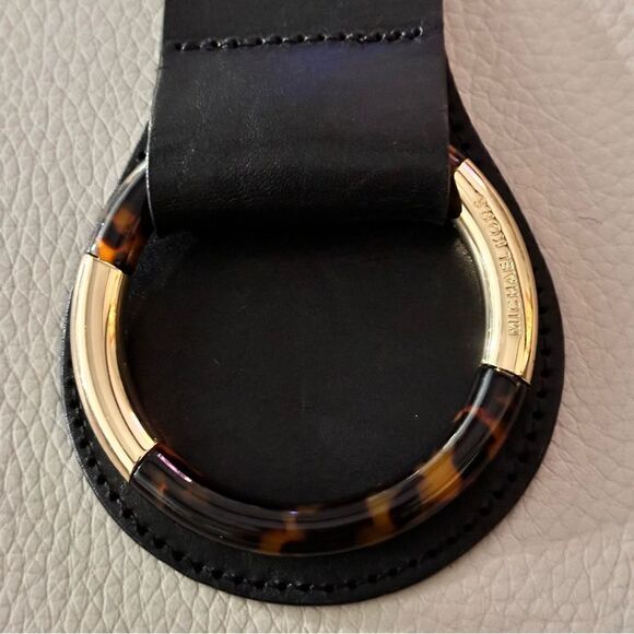 MICHAEL Michael Kors Women’s O-Ring Leather Belt in the Size Medium in Black - Picture 6 of 7